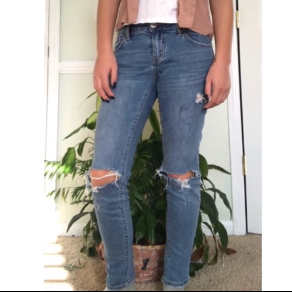 Tilly’s Ripped Boyfriend Jeans